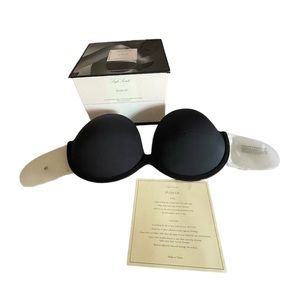 Victoria’s Secret Push Up Adhesive Bra Black C Cup NWT